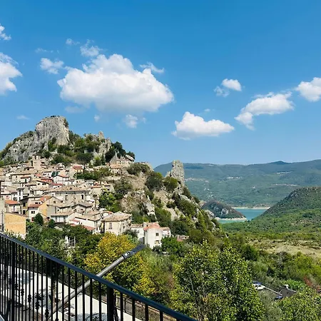 Bed & Breakfast Climbing House Pennadomo