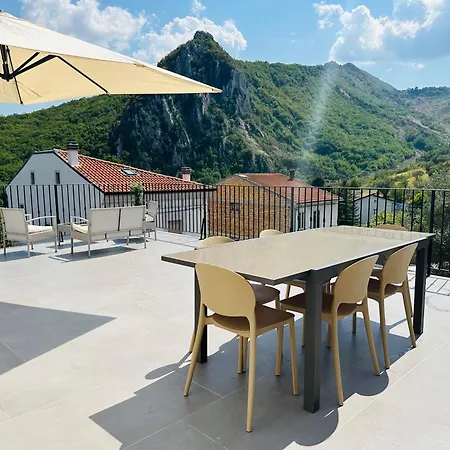 Panzió Climbing House